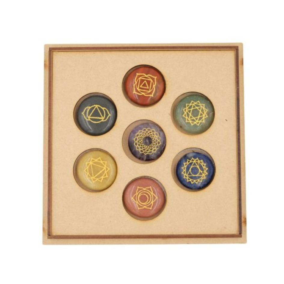 SET PIETRE 7 CHAKRA IN SCATOLA DI LEGNO CON INTARSIO “ALBERO DELLA VITA”